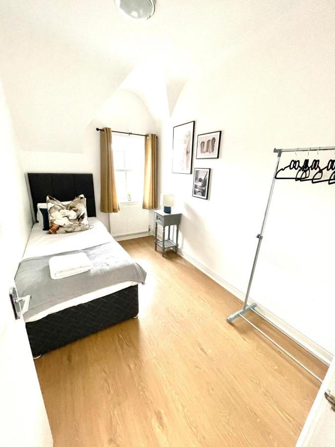 Koala & Tree - 2 Bedroom In City Centre - Short Lets & Serviced Accommodation Cambridge Exterior photo