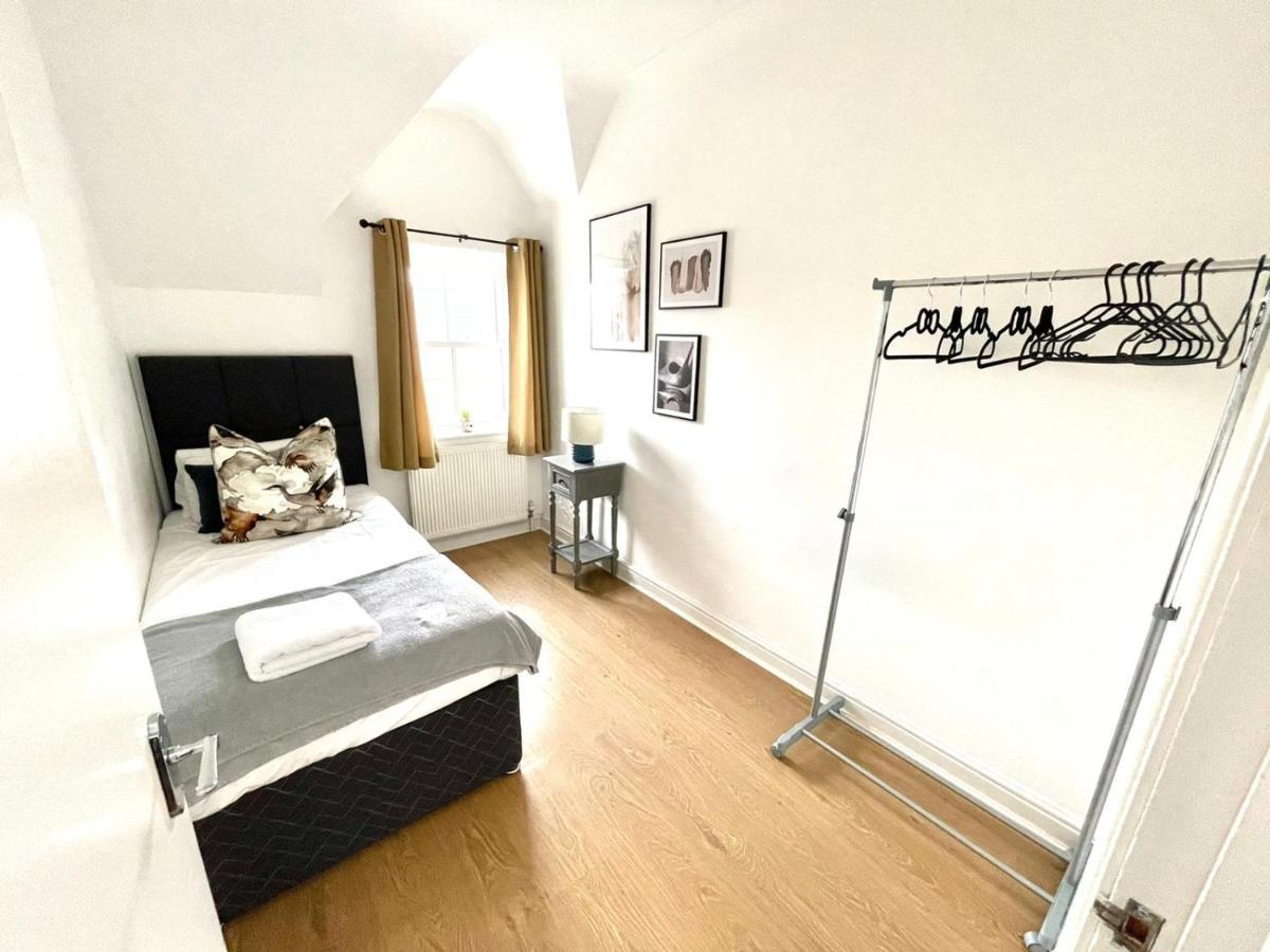 Koala & Tree - 2 Bedroom In City Centre - Short Lets & Serviced Accommodation Cambridge Exterior photo