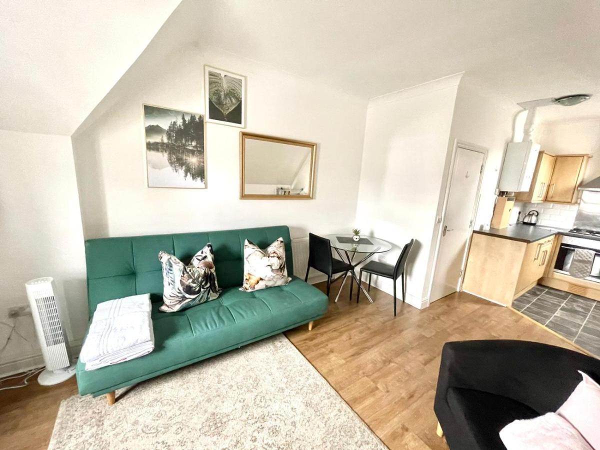 Koala & Tree - 2 Bedroom In City Centre - Short Lets & Serviced Accommodation Cambridge Exterior photo