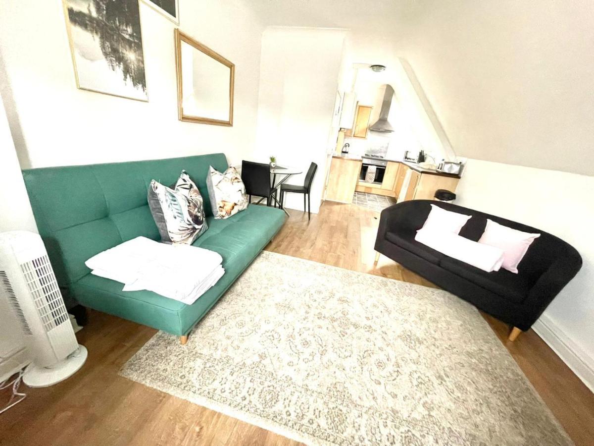 Koala & Tree - 2 Bedroom In City Centre - Short Lets & Serviced Accommodation Cambridge Exterior photo